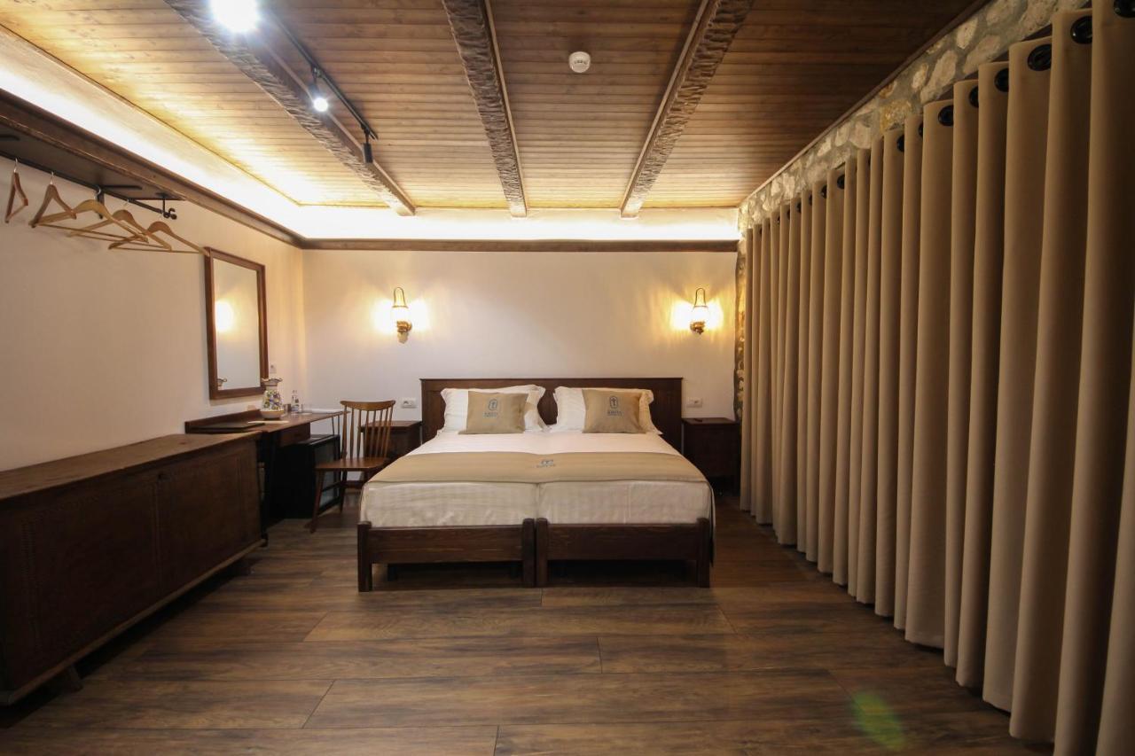 Kruja Albergo Diffuso , Inside Kruja Castle ภายนอก รูปภาพ