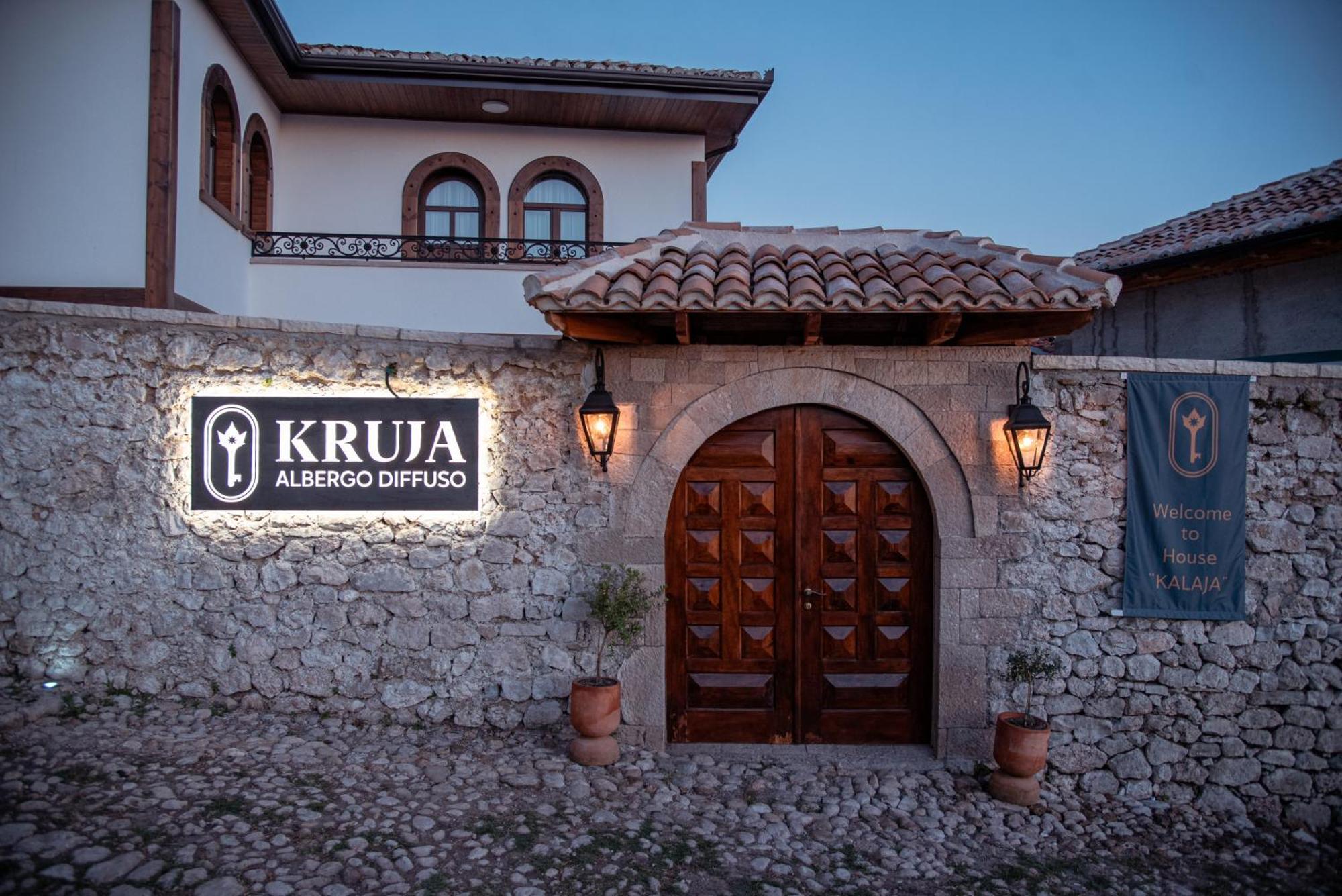 Kruja Albergo Diffuso , Inside Kruja Castle ภายนอก รูปภาพ