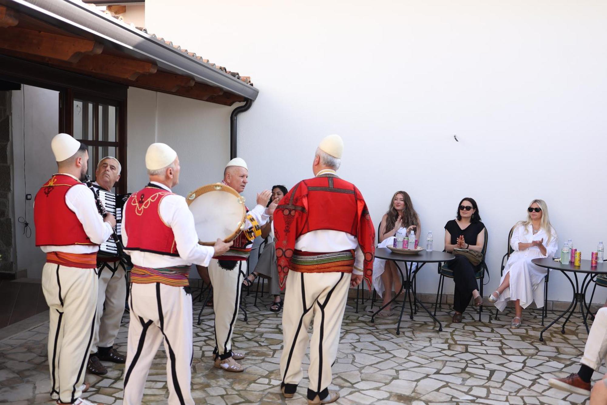 Kruja Albergo Diffuso , Inside Kruja Castle ภายนอก รูปภาพ