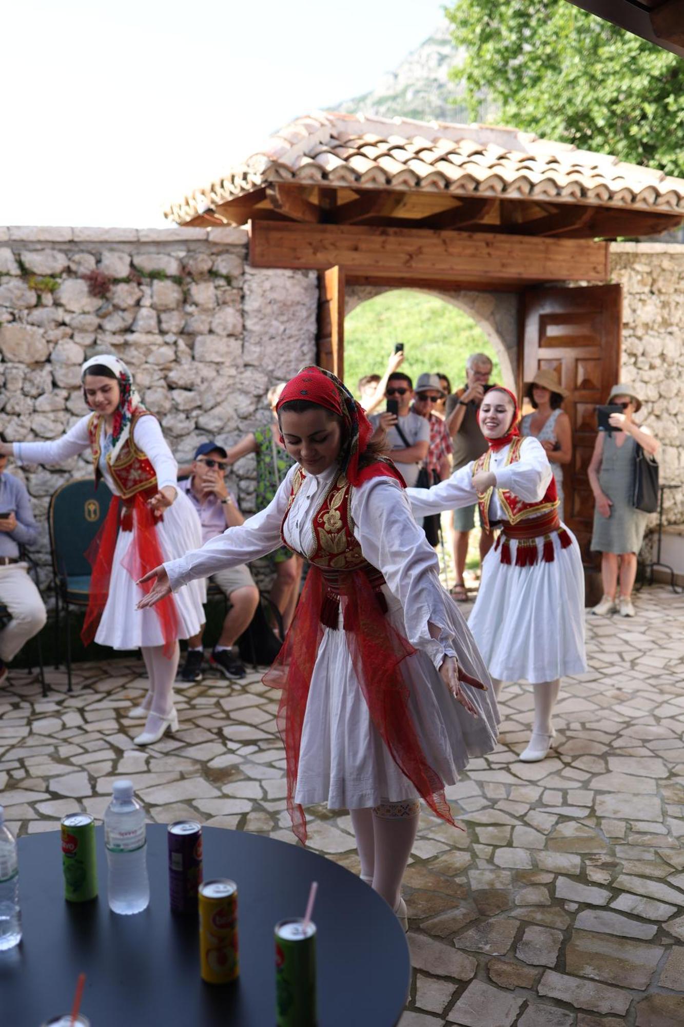 Kruja Albergo Diffuso , Inside Kruja Castle ภายนอก รูปภาพ
