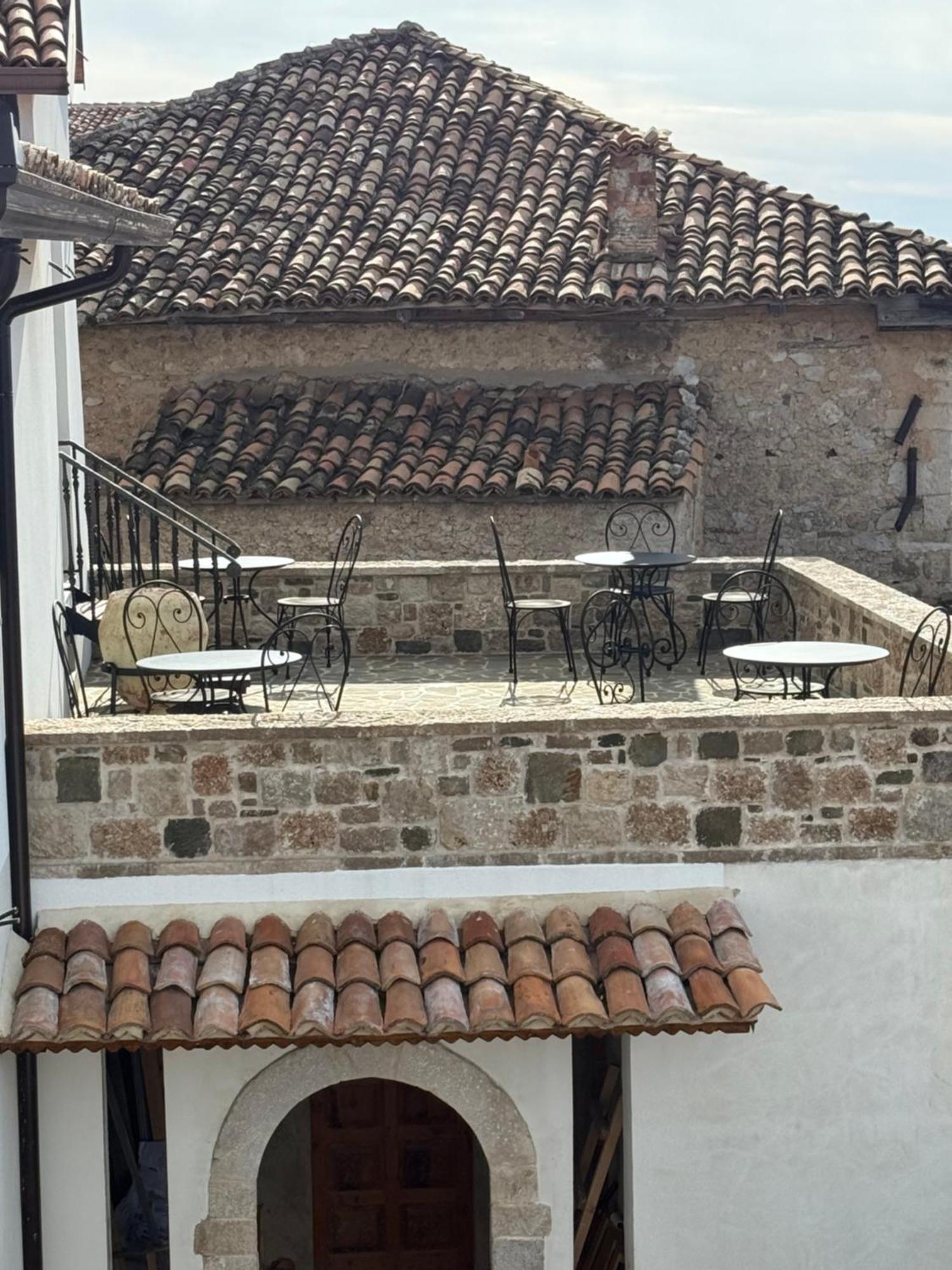 Kruja Albergo Diffuso , Inside Kruja Castle ภายนอก รูปภาพ